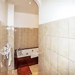 2 Bedroom Amazing In Holiday home
